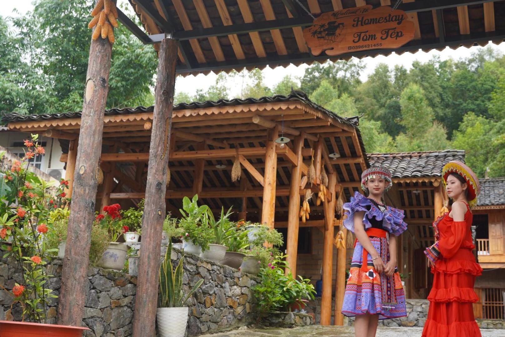 Tom Tep Homestay Ha Giang Exteriör bild